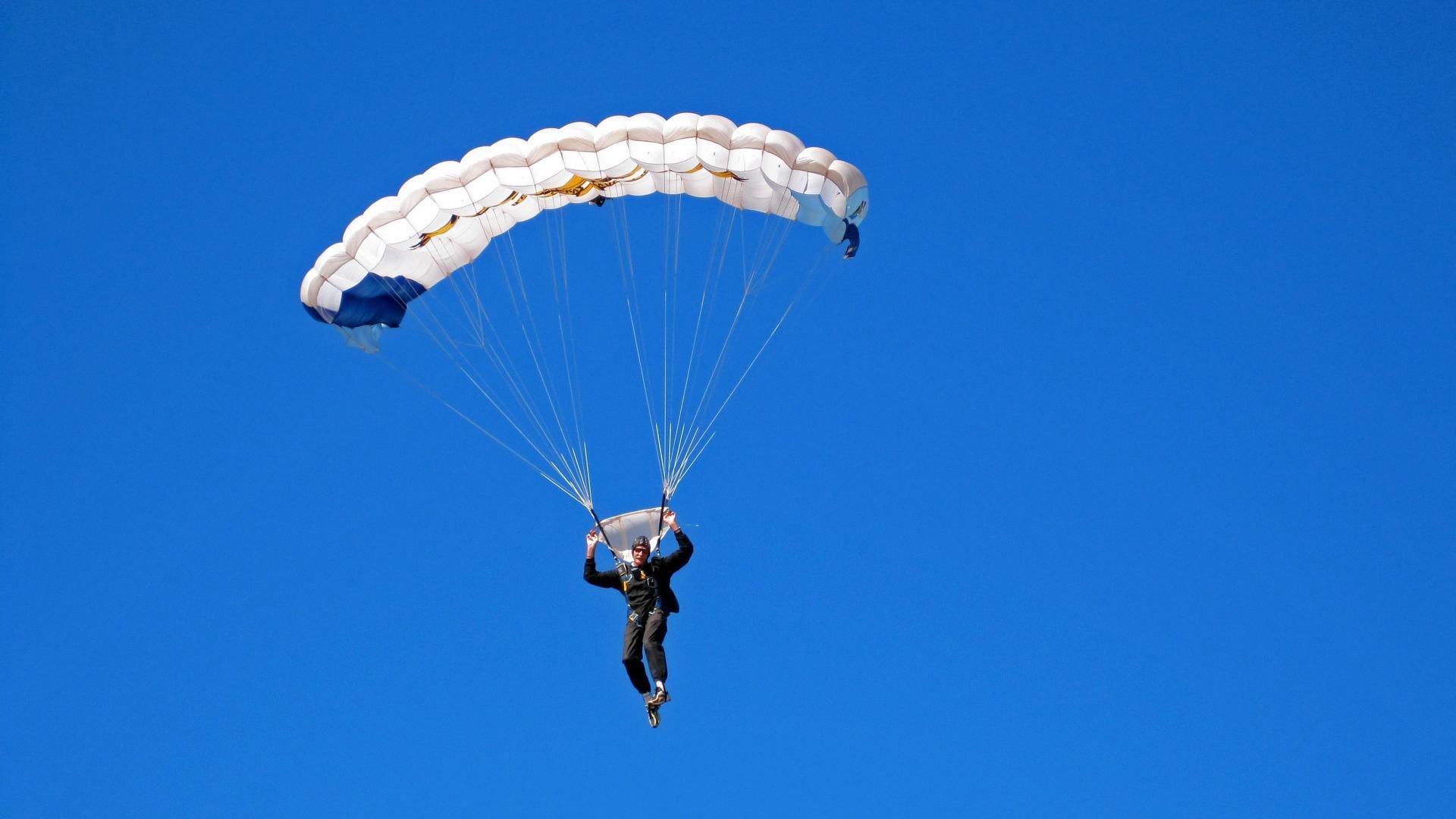 开云娱乐app安全登录-Aster教练团队策略调整，wbtskear教练